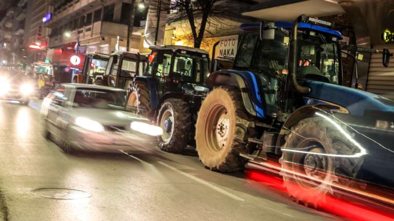 &quot;Θα φτάσουμε με τα τρακτέρ στην Ακρόπολη&quot; - Αποφασισμένοι οι αγρότες να πάνε μέχρι τέλους