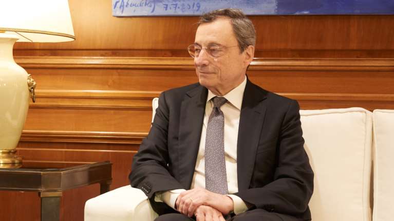 Ντράγκι για Σύμφωνο Σταθερότητας: &quot;Δεν είναι ρεαλιστικό να επιμείνουμε στους κανόνες του παρελθόντος&quot;