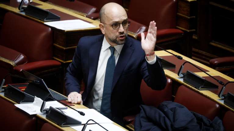 Μπάρκας κατά Δοξιάδη: Ήταν άριστος ο Αρίστος - Η εταιρία που εκπροσωπούσε φέσωσε το Δημόσιο, αν ήταν καθαρός δεν θα παραιτούνταν