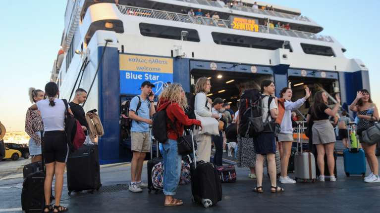 Youth Pass 2024: Πάνω από 145.000 νέοι θα πάρουν τα 150 ευρώ - Πώς θα πιστωθούν στους δικαιούχους