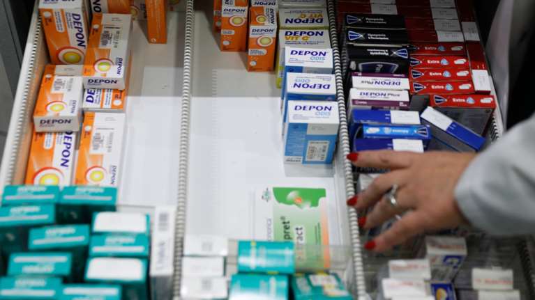 Από Δευτέρα 139.000 ασθενείς μπορούν να λαμβάνουν τα φάρμακα στο σπίτι τους - Ποια είναι η διαδικασία