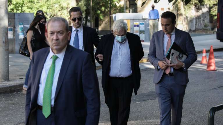 Folli Follie: Αποφυλακίζονται λόγω 18μηνου οι Δημήτρης και Τζώρτζης Κουτσολιούτσος - Οι τρεις αυστηροί όροι