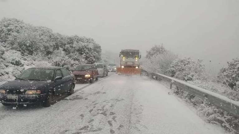 Συνθήκες παγετού στη Λέσβο - Νεκρός πρόσφυγας από το κρύο
