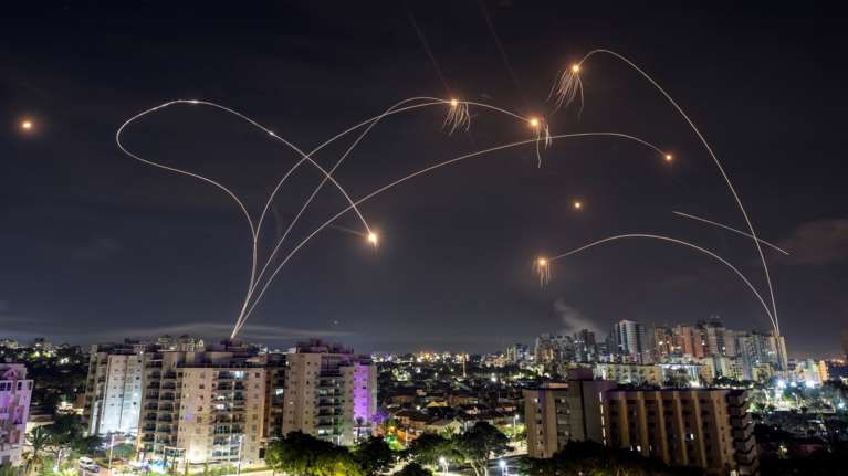 Απειλές του Ιράν στο Ισραήλ: &quot;Αν θα ανοίξει νέο μέτωπο, θα εξαρτηθεί από τις ενέργειες στη Γάζα&quot;