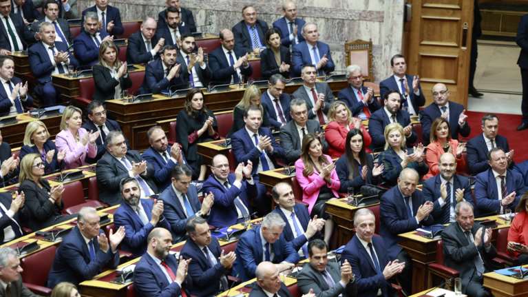 Ερώτηση 8 βουλευτών της ΝΔ για την φαρμακευτική δαπάνη των συνταξιούχων - Τι ζητούν από Κεραμέως και Γεωργιάδη