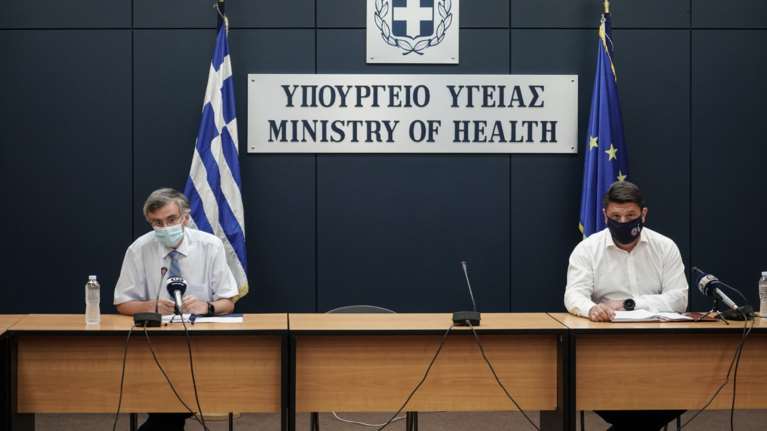 Κορονοϊός: Το Υπουργείο Υγείας διαψεύδει διαψεύδει τα σενάρια lockdown στην Κρήτη - &quot;Ουδέποτε συζητήθηκε τέτοιο θέμα&quot;