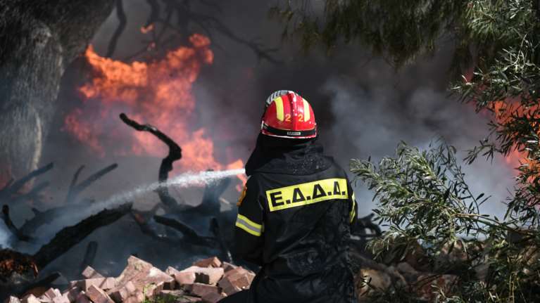 ΓΓΠΠ: Υψηλός κίνδυνος πυρκαγιάς την Κυριακή - Δείτε ποιες περιοχές είναι &quot;στο κόκκινο&quot;