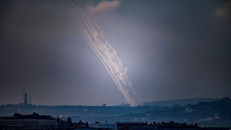 Η Χεζμπολάχ του Λιβάνου χτυπά τη Χάιφα με ρουκέτες - Με βομβαρδισμούς απαντά το Ισραήλ