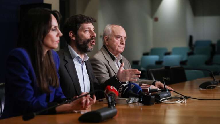 Η κυβέρνηση για τους τίτλους σπουδών των καλλιτεχνών: "Δεν εξισώνονται τα διπλώματα δραματικών σχολών με τα απολυτήρια λυκείου"