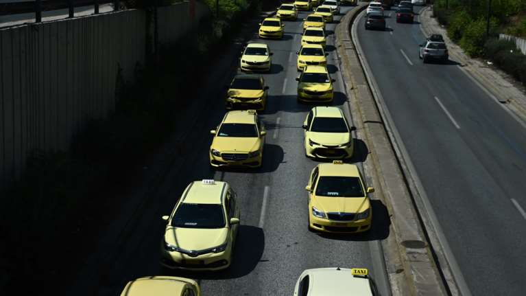 Απεργία 18 ωρών στα ταξί από την Κυριακή