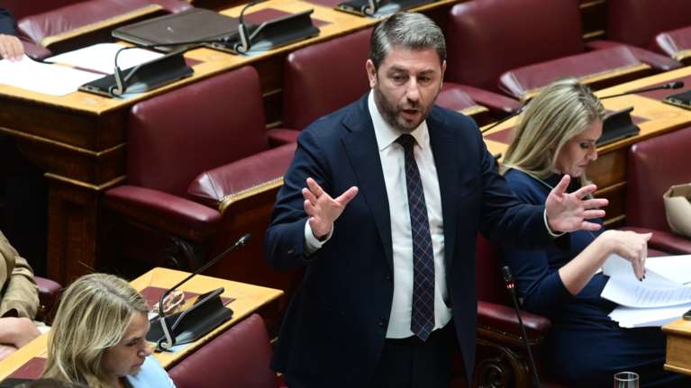 Επίθεση Ανδρουλάκη σε Μητσοτάκη: "Φοβάται; Μήπως όσους στοχοποίησε τούς έδωσε μεγαλύτερο ρόλο για να τους κλείσει το στόμα;"