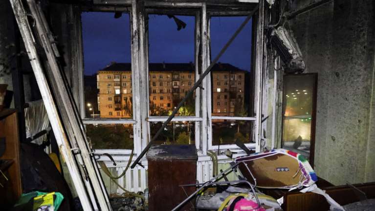 Επιδρομή της Ρωσίας με πυραύλους και drones στο Κίεβο - &quot;Έρχεται δύσκολος χειμώνας&quot; προειδοποιεί ο Ζελένσκι