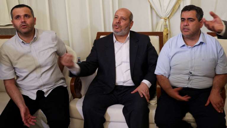 Η Χαμάς ανακοίνωσε ότι ο Χαλίλ Αλ Χάγια επέζησε από την ισραηλινή επιδρομή στην Ντόχα