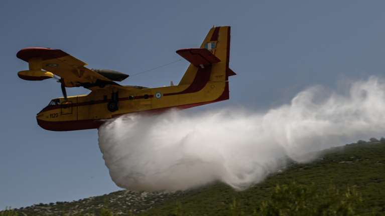Φωτιά στη Στεφάνη Πρέβεζας - Συμμετέχουν εναέρια στην κατάσβεση
