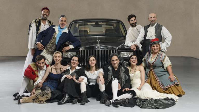 Ο Στάθης Λιβαθινός σκηνοθετεί την παράσταση "Καζανόβα, Δον Ζουάν ερωτική περιπλάνηση" στην Πειραιώς 260