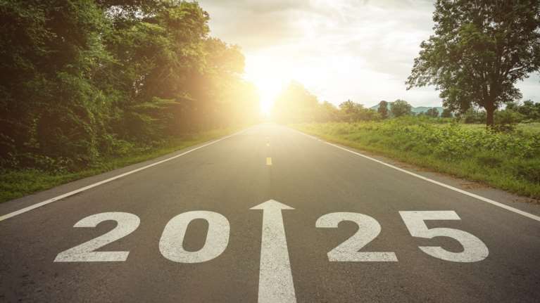 Αργίες 2025: Ολα τα τριήμερα και τετραήμερα της νέας χρονιάς