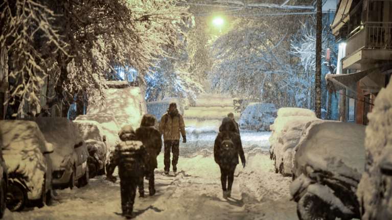 Τα Μερομήνια βλέπουν... λευκά Χριστούγεννα - Πού θα το "στρώσει" τις μέρες των γιορτών