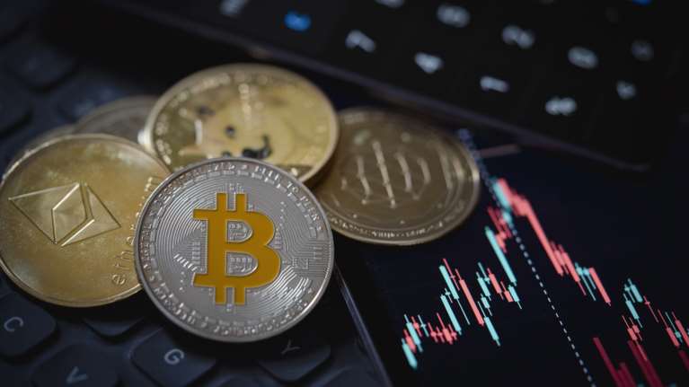 Απίστευτη απάτη: Πίστεψε ότι θα γίνει πλούσια με επένδυση σε κρυπτονομίσματα και έχασε πάνω από 15.000 ευρώ