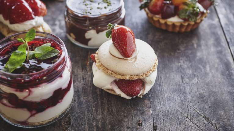 Εορτολόγιο: Ποιος γιορτάζει σήμερα Κυριακή 12 Νοεμβρίου