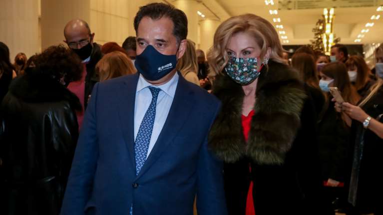 Ο ΣΚΑΪ &quot;καρφώνει&quot; τα ΜΜΕ του ΣΥΡΙΖΑ για τα εμβάσματα στη Μανωλίδου: Φαινόμενα &quot;δημοσιογραφικής αλητείας&quot;