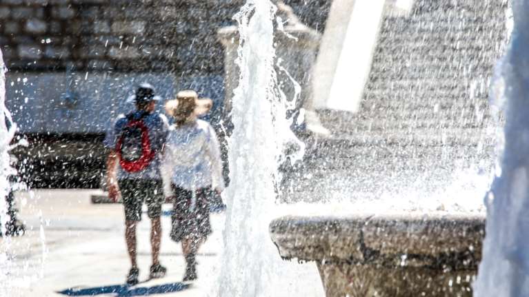 Καιρός: Προ των πυλών ο πρώτος καύσωνας του καλοκαιριού - Πάνω από 40 βαθμούς ο υδράργυρος