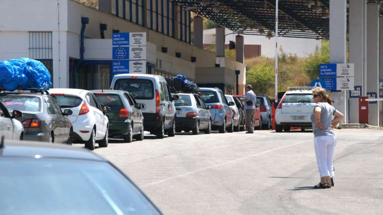 Αλβανία: Καραντίνα 14 ημερών για τους ταξιδιώτες από Ελλάδα και Βόρεια Μακεδονία