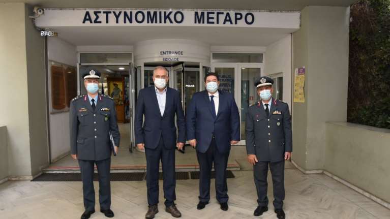Θεοδωρικάκος από Θεσσαλονίκη: Εντατικοί έλεγχοι για την εφαρμογή των μέτρων κατά της πανδημίας