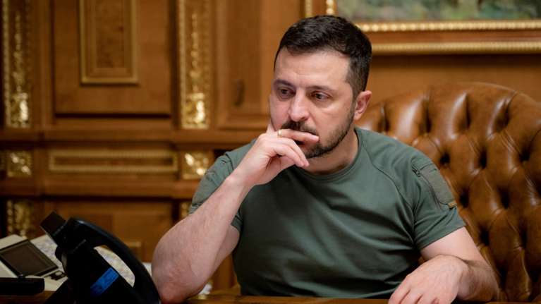 Έκκληση Ζελένσκι στην Δύση: Χρειαζόμαστε νέα όπλα για να αντιμετωπίσουμε τις συνεχείς ρωσικές επιθέσεις