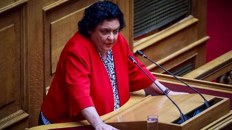 Λιάνα Κανέλλη για το ατύχημα στον ΑΝΤ1 στο πάνελ των ευρωεκλογών: "Χτύπησα το πόδι μου και το πλευρό μου" [βίντεο]