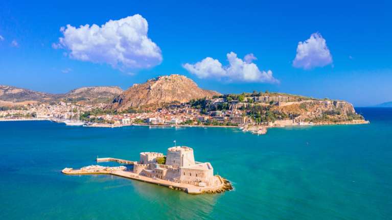 Οι δημοφιλέστεροι προορισμοί για την 25η Μαρτίου - Αρχισαν οι κρατήσεις και για το Πάσχα