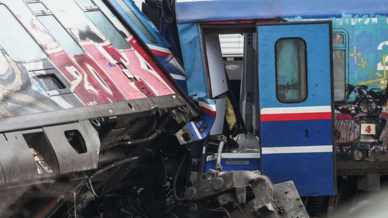 Τραγωδία στα Τέμπη- Το πόρισμα της Επιτροπής εμπειρογνωμόνων: Φταίνε όλοι, τι πρέπει να αλλάξει