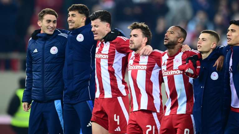 Ο Ολυμπιακός πήρε το ντέρμπι κερδίζοντας 2-1 τον ΠΑΟΚ στο Καραϊσκάκη