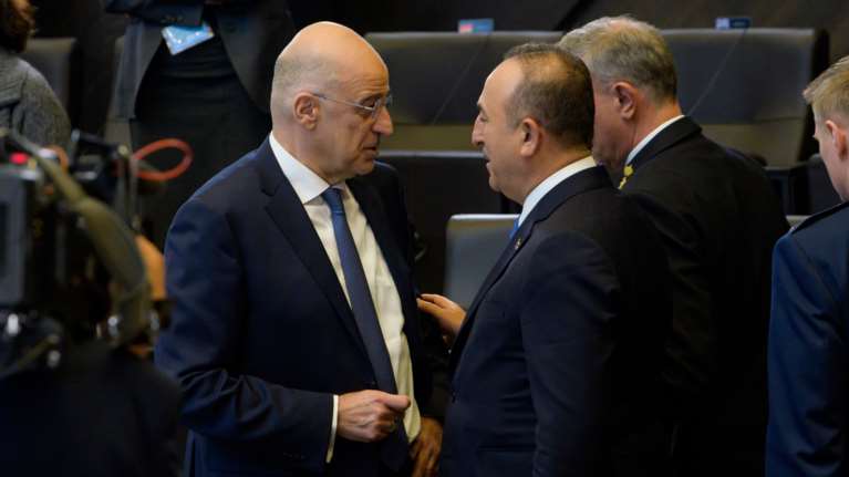 &quot;Καρφιά&quot; Τσαβούσογλου σε Δένδια: &quot;Όπου κι αν πάμε, τρέχει από πίσω, να είναι καλά ο παλιός μου φίλος&quot;