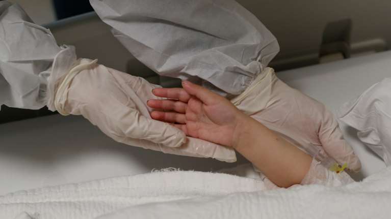 ΠΟΥ: &quot;Στοπ&quot; στην θεραπεία κατά του κορονοϊού με πλάσμα αίματος