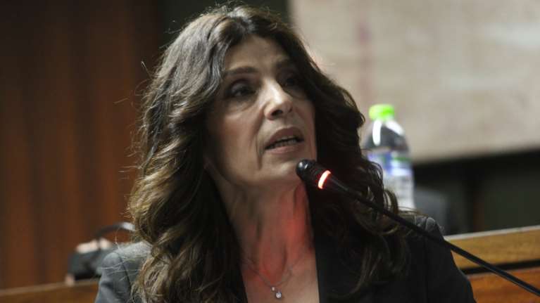 Τσαπανίδου σε Οικονόμου: Πάει πολύ να μιλάτε για σεβασμό στους θεσμούς - Θα κριθούμε στην κάλπη