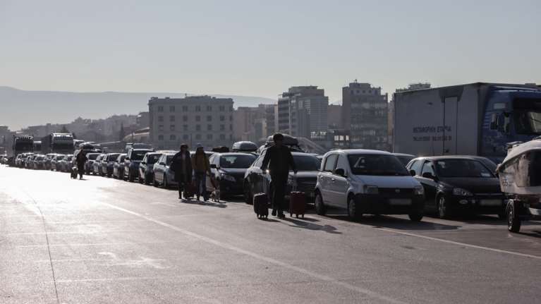 Μεγάλη έξοδος των εκδρομέων του Πάσχα - Αυξημένη η κίνηση σε δρόμους και λιμάνια
