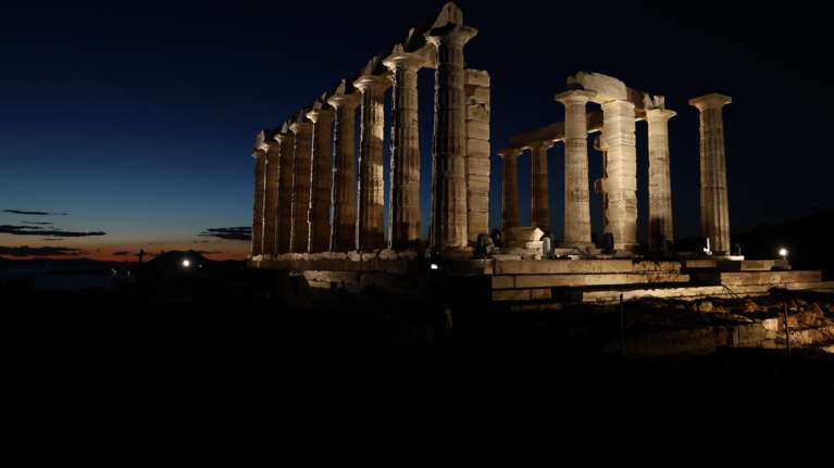 Εγκαινιάστηκε ο νέος φωτισμός του Ναού του Ποσειδώνα στο Σούνιο - Οι πρώτες εικόνες