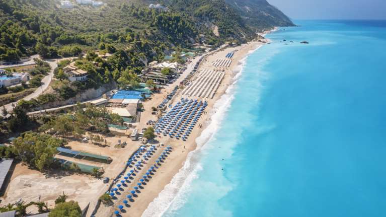 Λευκάδα: &quot;Επί 1,5 ώρα ήταν ένας άνθρωπος πνιγμένος στη θάλασσα&quot; - Αυτόπτης μάρτυρας για την τραγωδία στο Κάθισμα