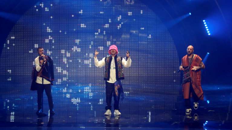 Eurovision 2022: Κραυγή απόγνωσης από τον Ουκρανό τραγουδιστή - &quot;Βοηθήστε το Azovstal τώρα&quot; [Βίντεο]