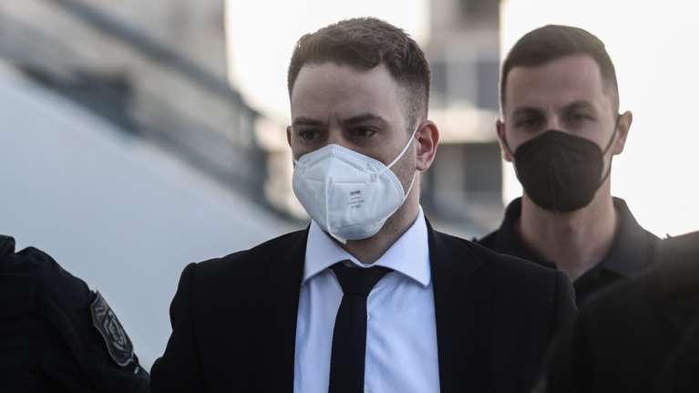 Μπάμπης Αναγνωστόπουλος: &quot;Χαστούκι&quot; από τη μητέρα της Καρολάιν - &quot;Δεν θέλουμε τα λεφτά του&quot;