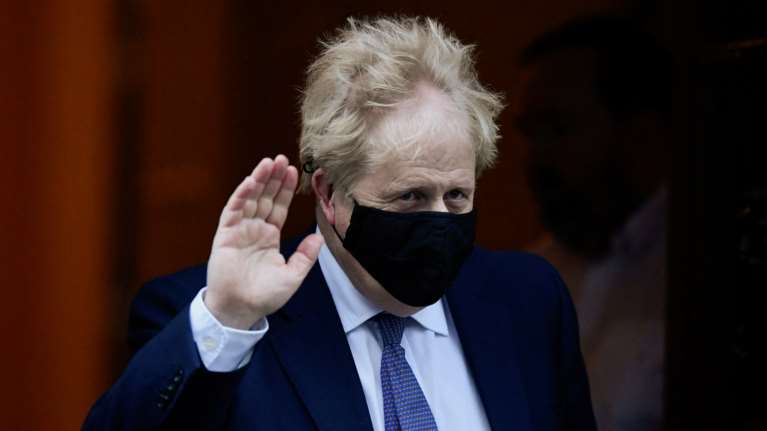 Βρετανία: Κορονο-πάρτι κάθε Παρασκευή στην Ντάουνινγκ Στριτ, αποκαλύπτει η &quot;Mirror&quot; - Παραίτηση Τζόνσον ζητούν οι Βρετανοί