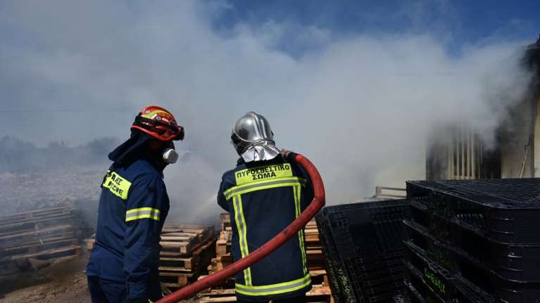Οριοθετήθηκε η πυρκαγιά μεταξύ Ακτίου και Βόνιτσας