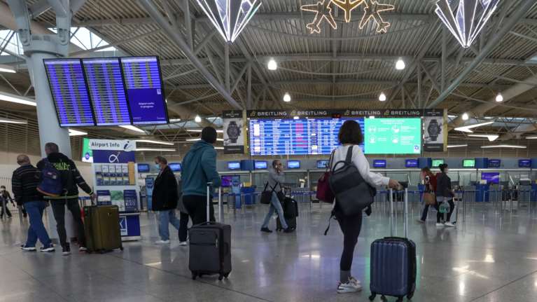 Νέα μέτρα για τις πτήσεις εξωτερικού έως 24 Ιανουαρίου - Ολα όσα πρέπει να γνωρίζουν οι επιβάτες