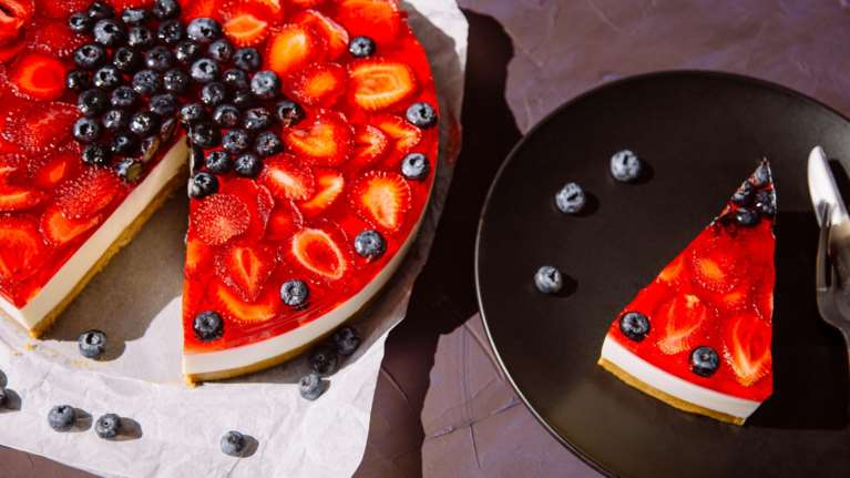 Εορτολόγιο: Μεγάλη γιορτή σήμερα - Ολα τα ονόματα που γιορτάζουν την 25η Μαρτίου