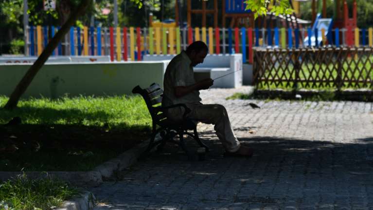 Καύσωνας: Αυτά είναι τα προστατευτικά μέτρα  - Λίστα με οδηγίες για τις ευπαθείς ομάδες του πληθυσμού [βίντεο]