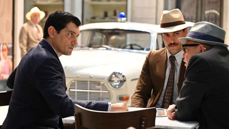 Γιατί ήρθαν τα πάνω κάτω στην τηλεθέαση: Ποιος έφτασε στην κορυφή και ποιοι... κονταροχτυπιούνται