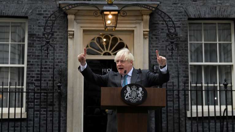 Η τελευταία ομιλία του Μπόρις Τζόνσον πριν παραδώσει στην Τρας: Βλέπει τον εαυτό του σαν τον Ρωμαίο Κιγκινάτο