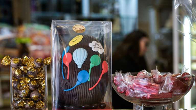 Αναλυτικά το ωράριο σούπερ μάρκετ και καταστημάτων το Πάσχα