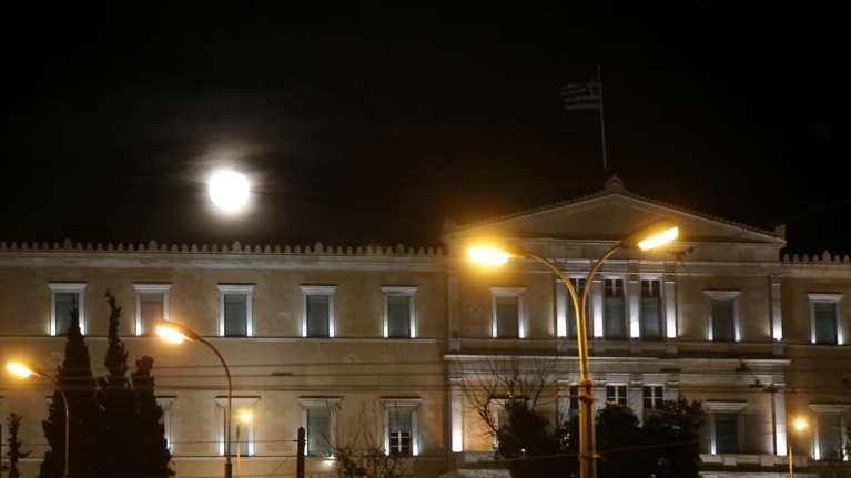 Ψηφίστηκε το νέο ασφαλιστικό νομοσχέδιο - Σφοδρή αντιπαράθεση