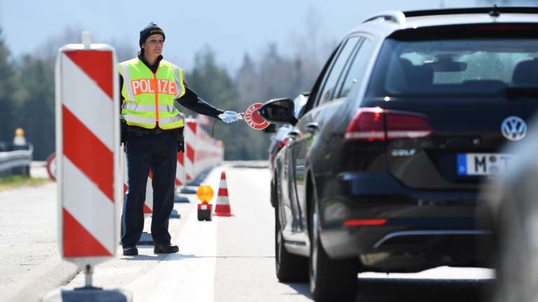 Κορονοϊός: Νέα πτώση στα κρούσματα στη Γερμανία - 141 νεκροί σε ένα 24ωρο